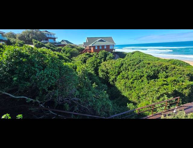 LAND FOR SALE IN NATURE ON SEA